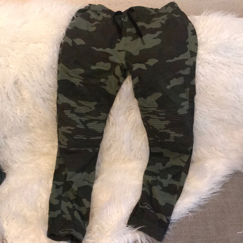 Camouflage joggers